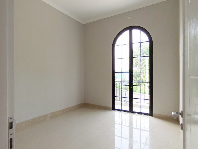 Rumah 2 Lantai ala Classic Eropa di Dekat Alun-alun Kota Depok