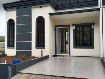 Hunian di Pinggir Jalan Raya, dekat Alun-alun Kota Depok!