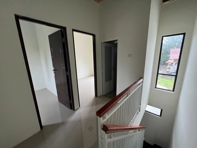 Dijual Rumah 2 Lantai Murah dekat Cibinong City Mall