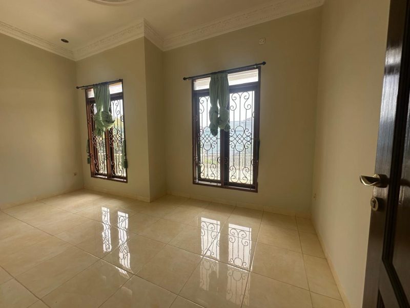 Dijual Rumah Mewah 2 Lantai di Taman Yasmin Bogor - Strategis & SHM